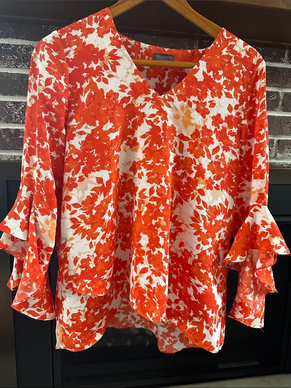 Vince Camuto White and Orange Floral V-Neck Ruffle Sleeve Blouse